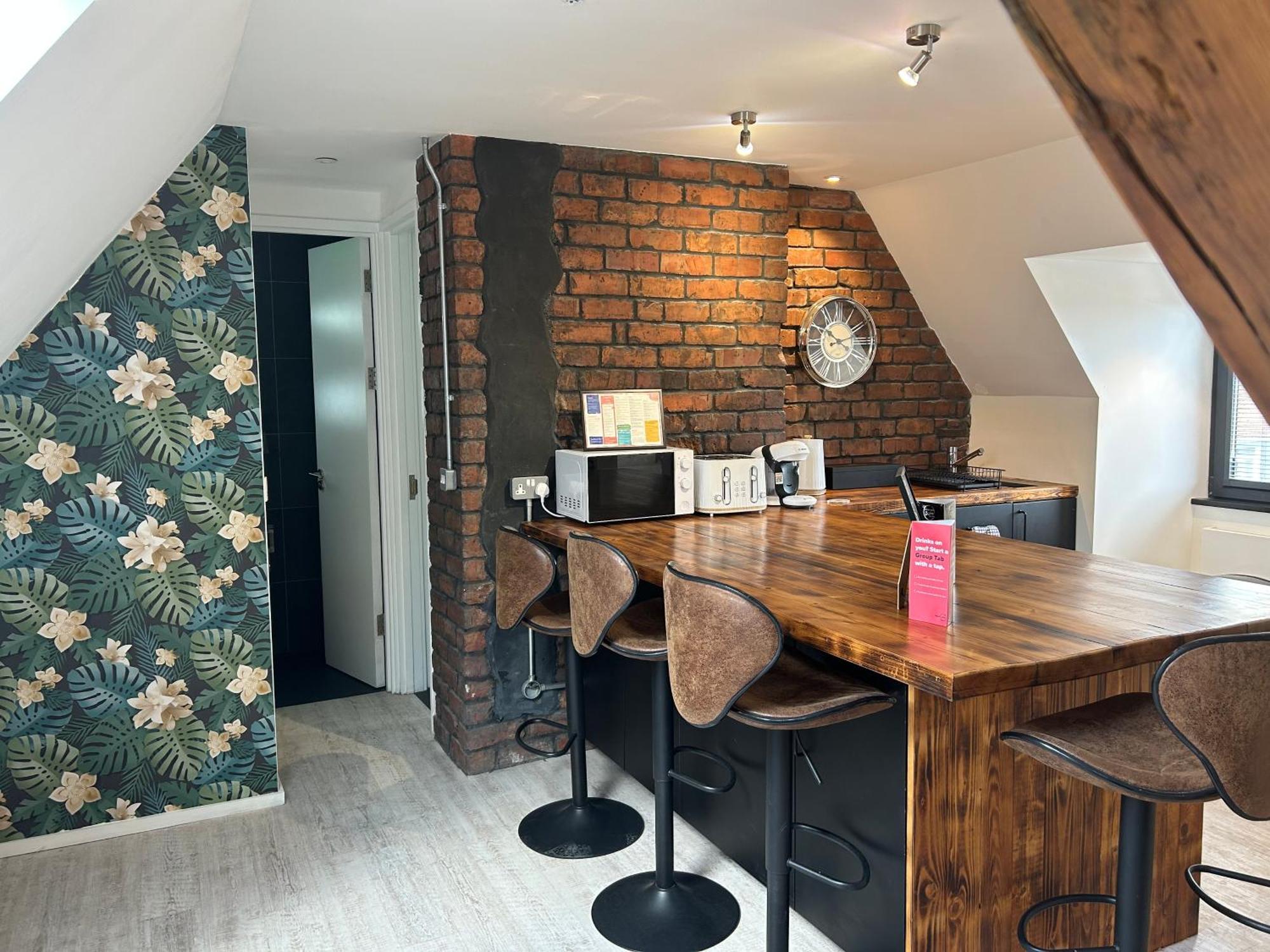 Cardiff Arms Bistro & Hotel Treorky Eksteriør bilde